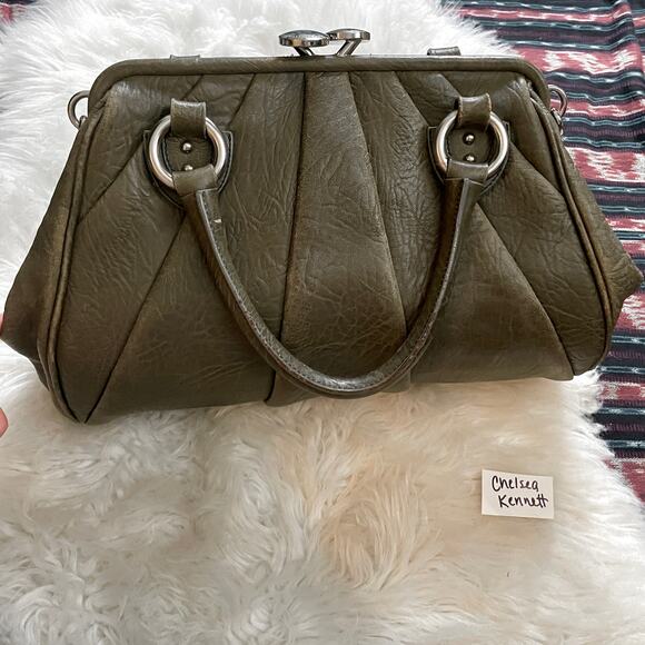 Marc Jacobs Gray Starburst Pleated Stam Shoulder Bag Kisslock Purse - Picture 2 of 16